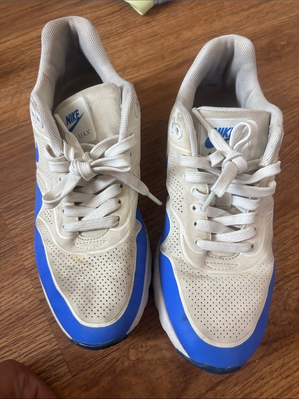Nike Athletic Sneakers - Beige and Blue